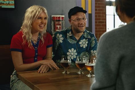 Platonic: Season 1, Episode 6 .